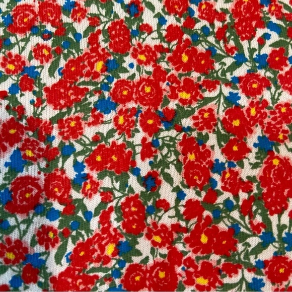 BNWOT Zara women’s  red floral tie up‎ cropped shirt top in size medium - Picture 5 of 9